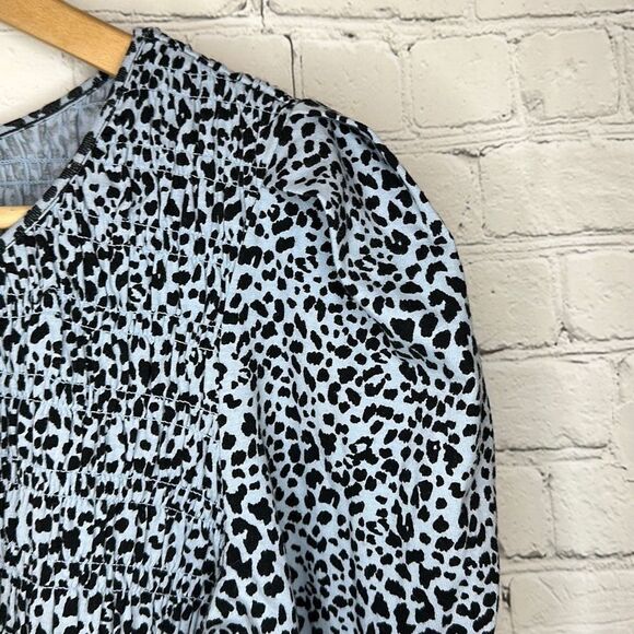 Parker Women’s Blue Black Leopard Long Sleeve Smocked Top Shirt size Medium - Picture 3 of 7